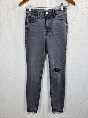 Old Navy Rockstar Super Skinny Extra High Rise Grey Distressed Jeans Sz 6